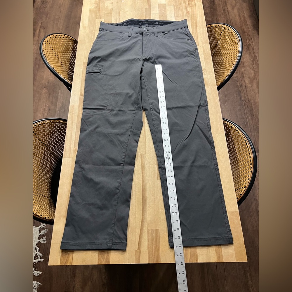 ZeroXposur‎ Travel Series Men's 32x30 Gray Pants